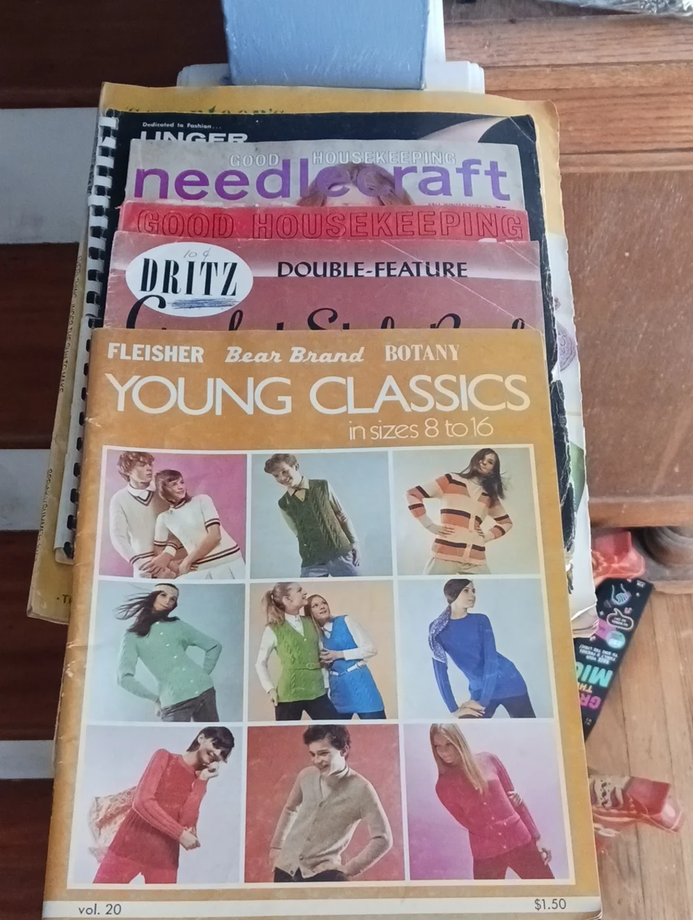 Vintage Craft Magazines - Picture 1 of 7